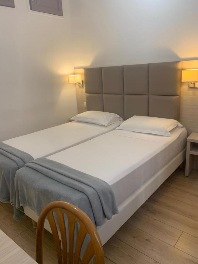 Hotel Lutetia คานส์ ภายนอก รูปภาพ